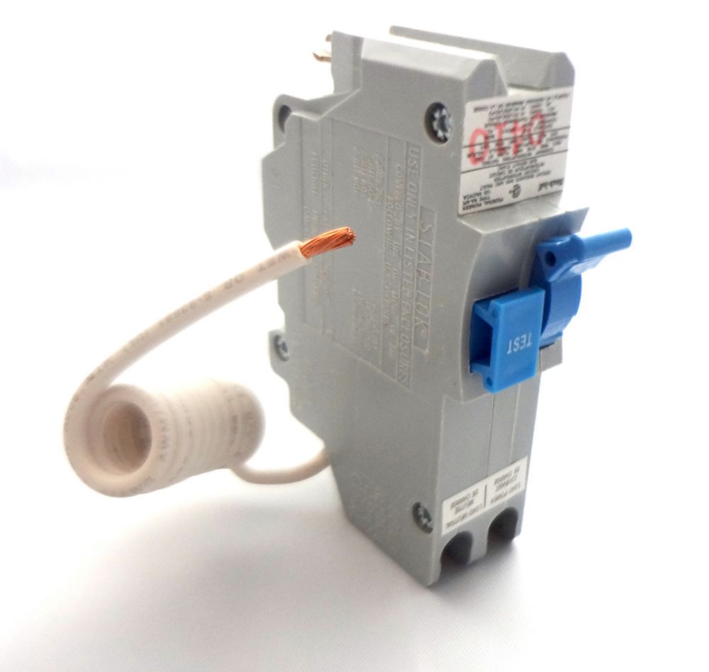 Schneider Single Pole 15 Amp Stablok Arc Fault Circuit Interrupter