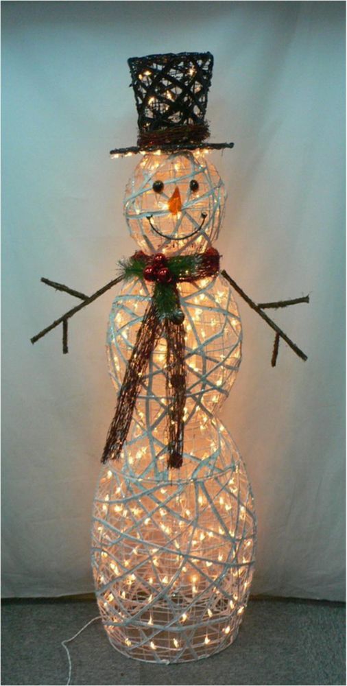 Home Accents Holiday Grapevine PVC Snowman 300 Clear Lights 5 ft