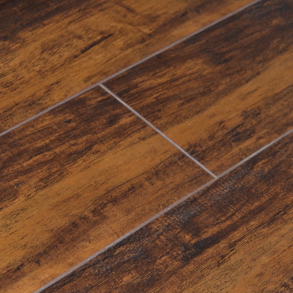 Quickstyle Revolution Caramelized Maple 5-inch W Laminate Flooring With ...