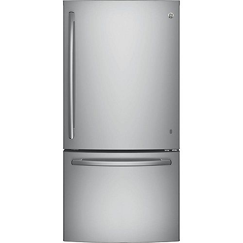 33-inch W 24.9 cu. ft. Bottom Freezer Refrigerator in Stainless Steel - ENERGY STAR®