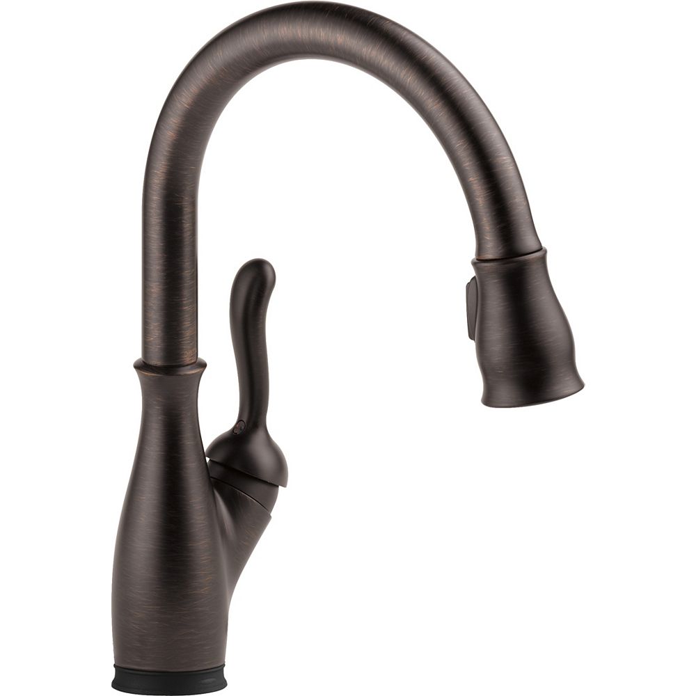 Delta Leland Single Handle Pull-Down Kitchen Faucet with Touch2O
