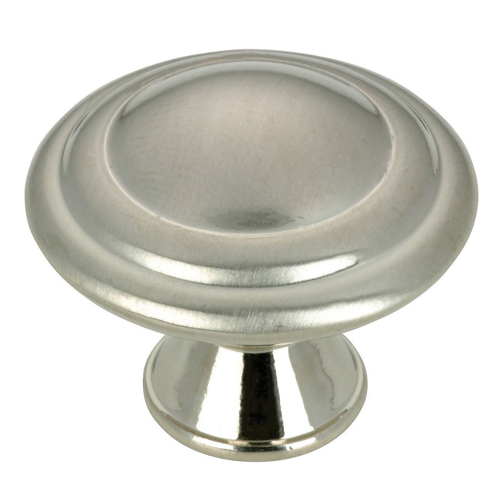 Richelieu 1 3/16inch (30 mm) Brushed Nickel Contemporary Knob