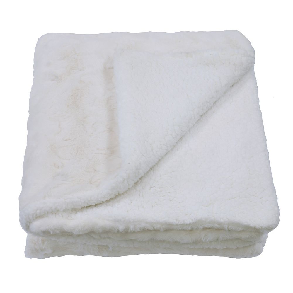 Commonwealth Textured Faux Fur Throw 50 X 60 White The Home Depot Canada