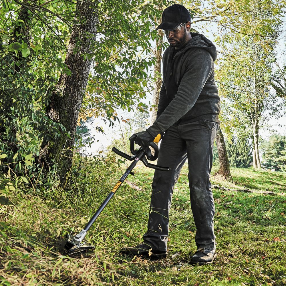 DEWALT CANADA 60V Cordless 17
