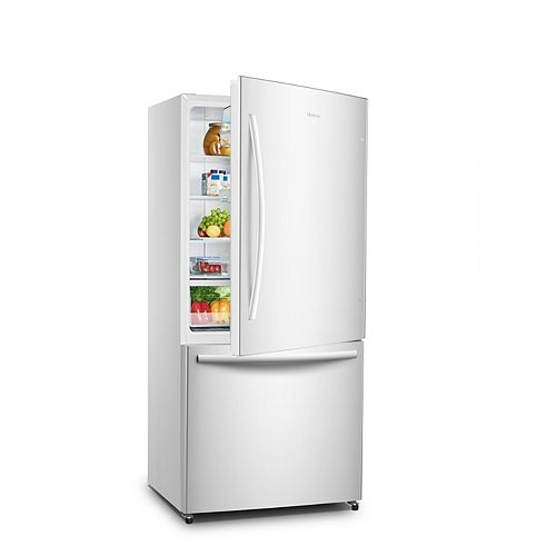 Hisense 31-inch W 17 cu. ft. Bottom Freezer Refrigerator in White, Counter-Depth