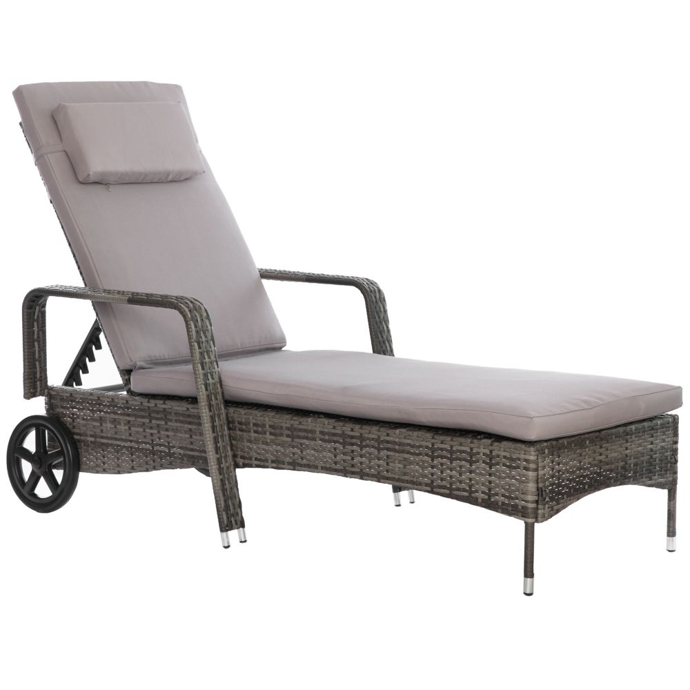 rattan lounge chair